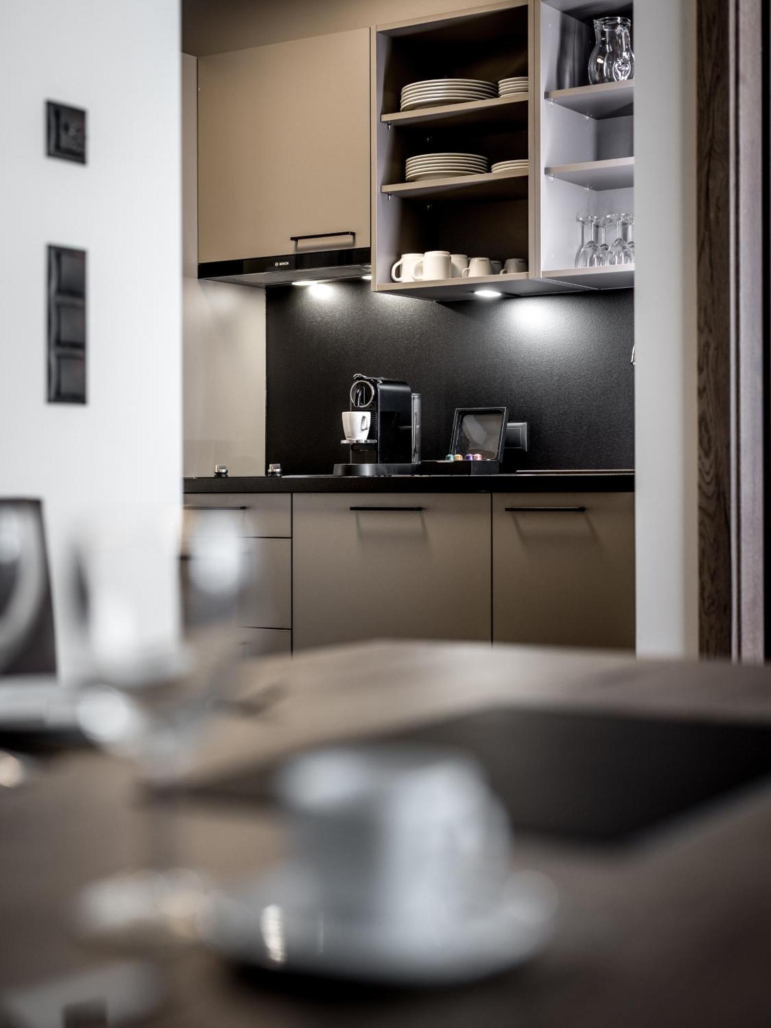 Apartment The By Regina
