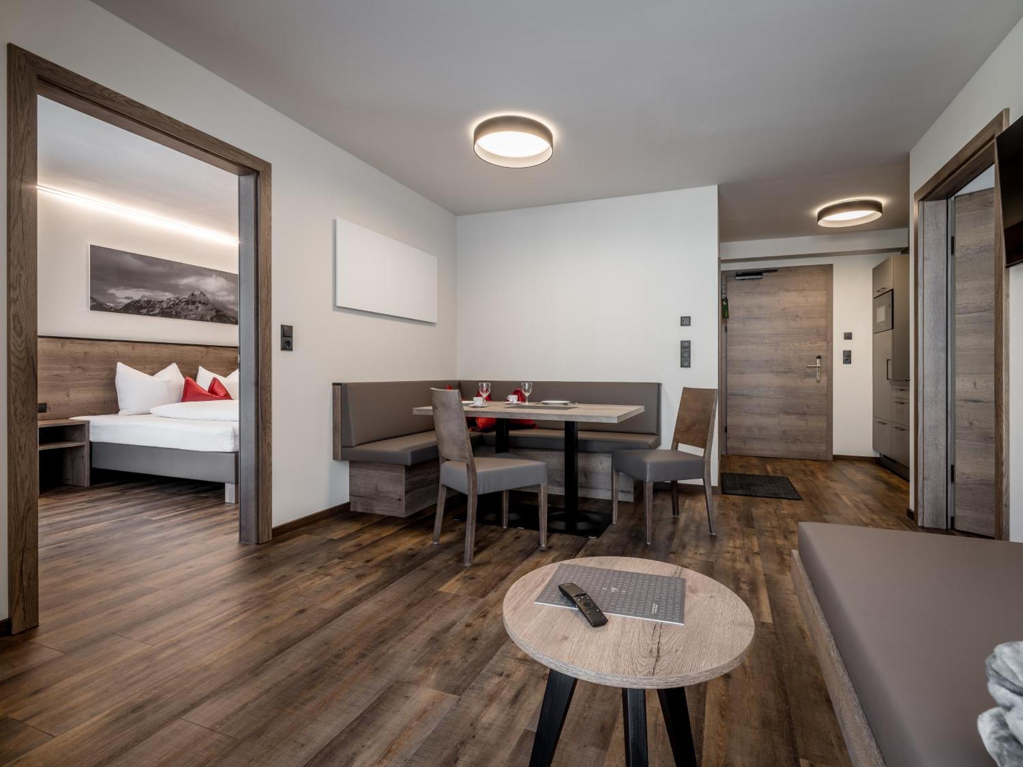 Apartment The By Regina